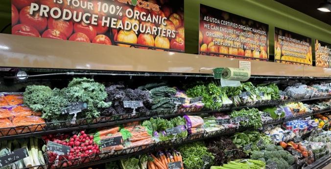 Natural Grocers Gunnison 100% Organic Produce Department