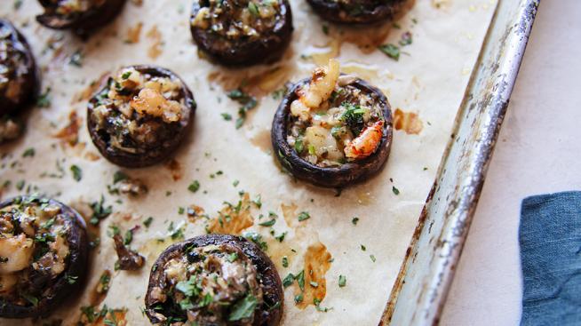 Garlicky Shrimp Stuffed Mushrooms
